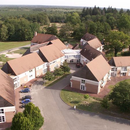 Hotel Domaine De Mont-Evray Nouan-le-Fuzelier Exteriér fotografie
