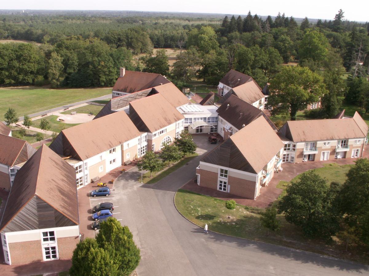 Hotel Domaine De Mont-Evray Nouan-le-Fuzelier Exteriér fotografie